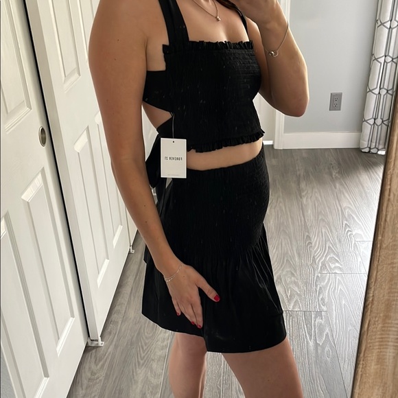 Black Two-Piece Set Smocked Skirt Set - Picture 4 of 8